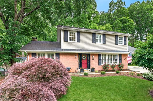 4519 PICKETT RD, Fairfax, VA 22032