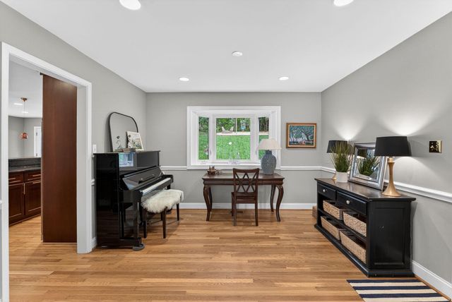 4519 PICKETT RD, Fairfax, VA 22032