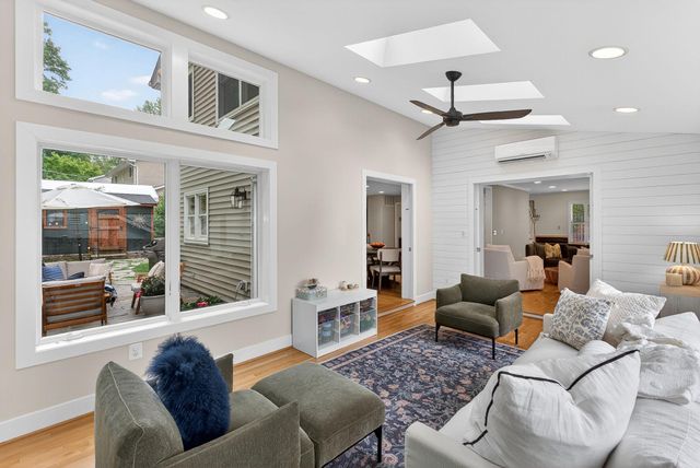 4519 PICKETT RD, Fairfax, VA 22032