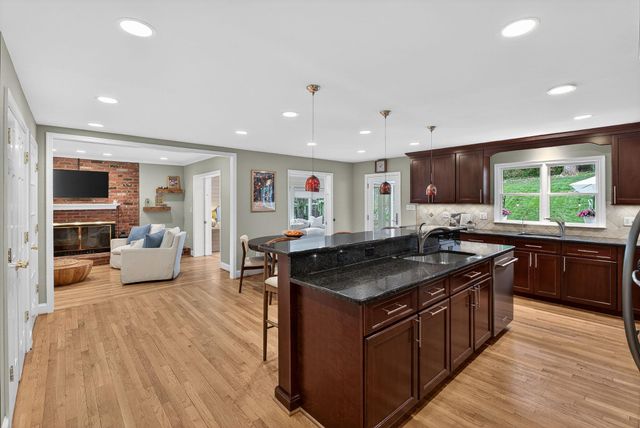 4519 PICKETT RD, Fairfax, VA 22032