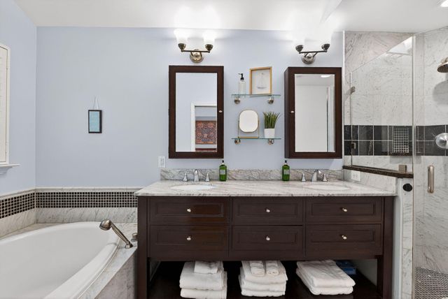 4519 PICKETT RD, Fairfax, VA 22032
