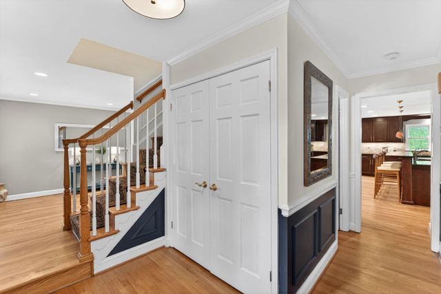 4519 PICKETT RD, Fairfax, VA 22032