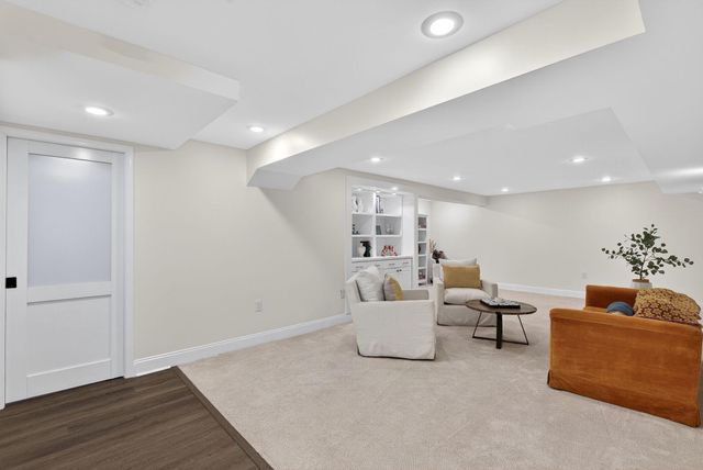 4519 PICKETT RD, Fairfax, VA 22032