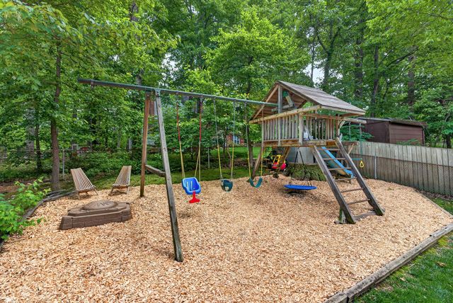 4519 PICKETT RD, Fairfax, VA 22032