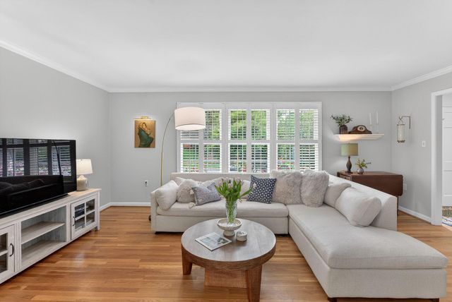 4519 PICKETT RD, Fairfax, VA 22032