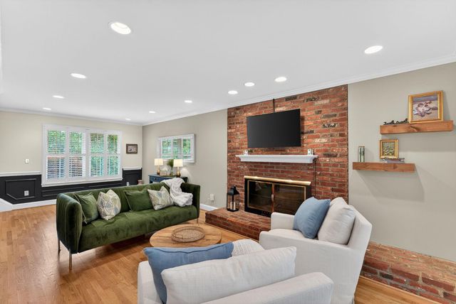 4519 PICKETT RD, Fairfax, VA 22032