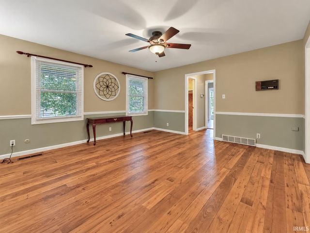6322 Pfafflin Lake Boulevard, Newburgh, IN 47630