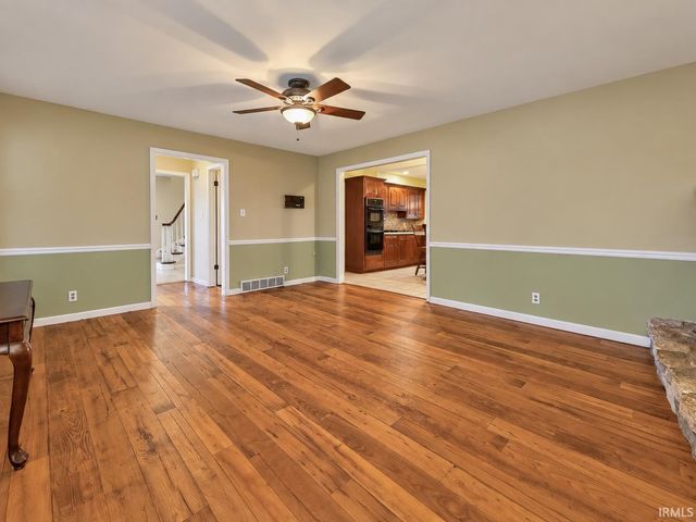 6322 Pfafflin Lake Boulevard, Newburgh, IN 47630