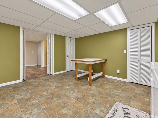 6322 Pfafflin Lake Boulevard, Newburgh, IN 47630