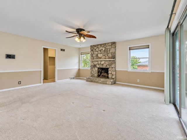 6322 Pfafflin Lake Boulevard, Newburgh, IN 47630