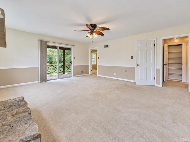 6322 Pfafflin Lake Boulevard, Newburgh, IN 47630
