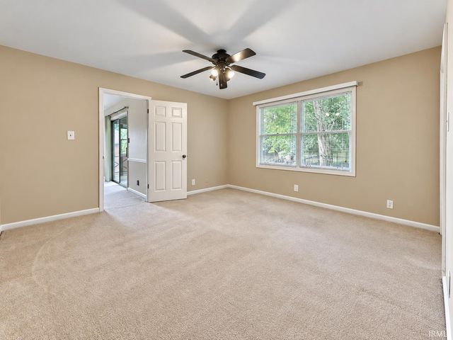 6322 Pfafflin Lake Boulevard, Newburgh, IN 47630