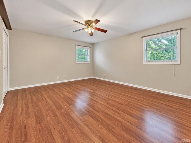 6322 Pfafflin Lake Boulevard, Newburgh, IN 47630