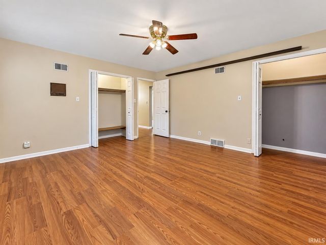 6322 Pfafflin Lake Boulevard, Newburgh, IN 47630