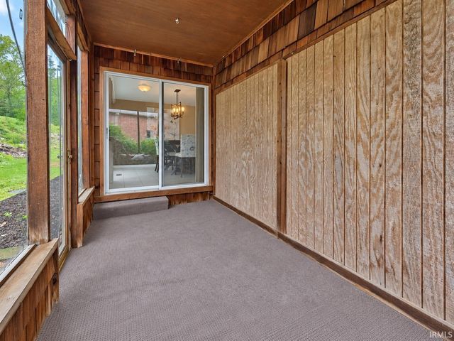 6322 Pfafflin Lake Boulevard, Newburgh, IN 47630