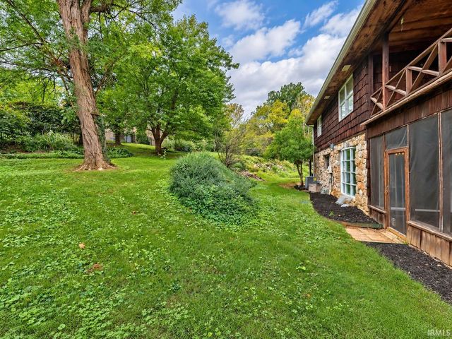 6322 Pfafflin Lake Boulevard, Newburgh, IN 47630