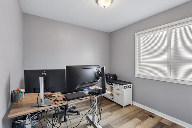 2510 E 38th Court, Des Moines, IA 50317