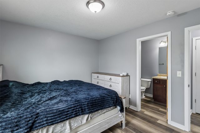 2510 E 38th Court, Des Moines, IA 50317