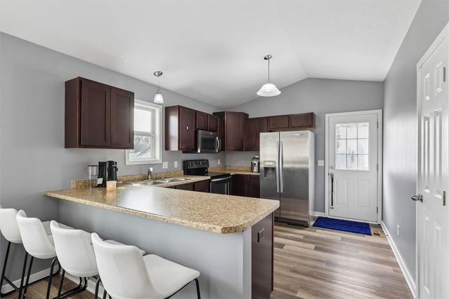 2510 E 38th Court, Des Moines, IA 50317