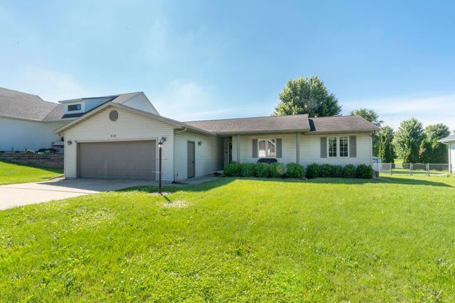 434 Amber Lane, Elk Run Heights, IA 50707