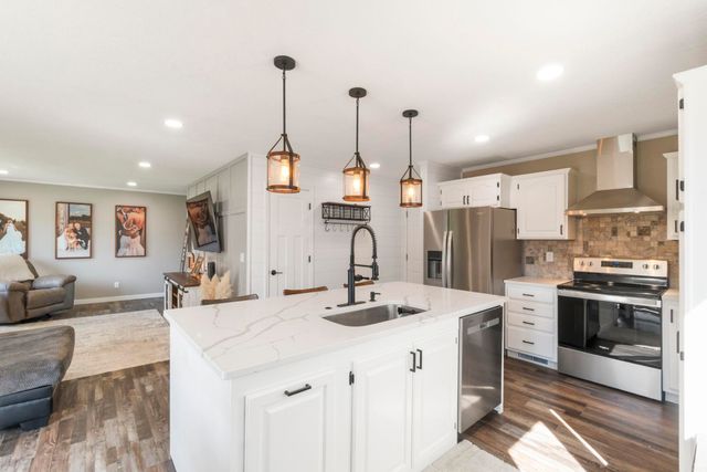 434 Amber Lane, Elk Run Heights, IA 50707