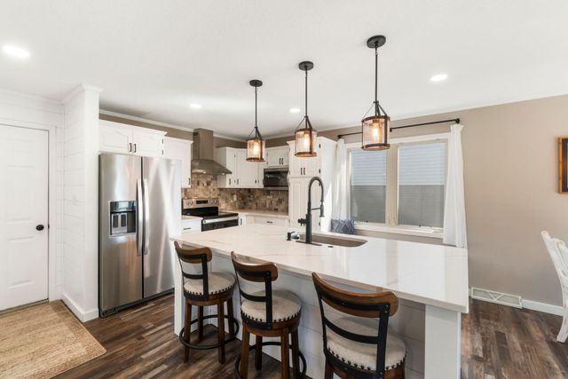434 Amber Lane, Elk Run Heights, IA 50707