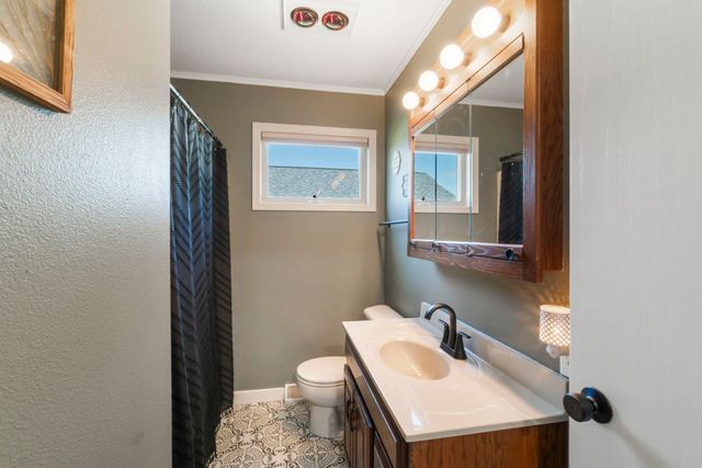 434 Amber Lane, Elk Run Heights, IA 50707