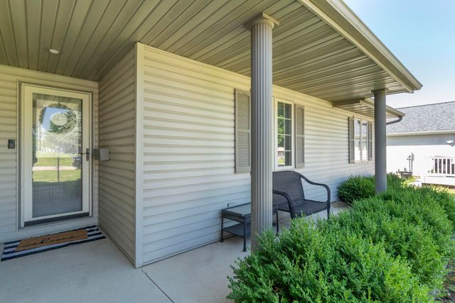 434 Amber Lane, Elk Run Heights, IA 50707