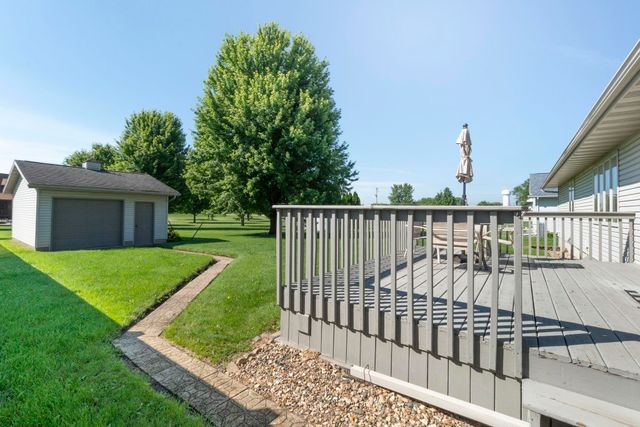 434 Amber Lane, Elk Run Heights, IA 50707