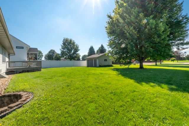 434 Amber Lane, Elk Run Heights, IA 50707
