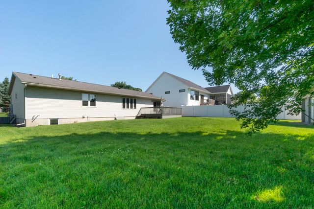 434 Amber Lane, Elk Run Heights, IA 50707