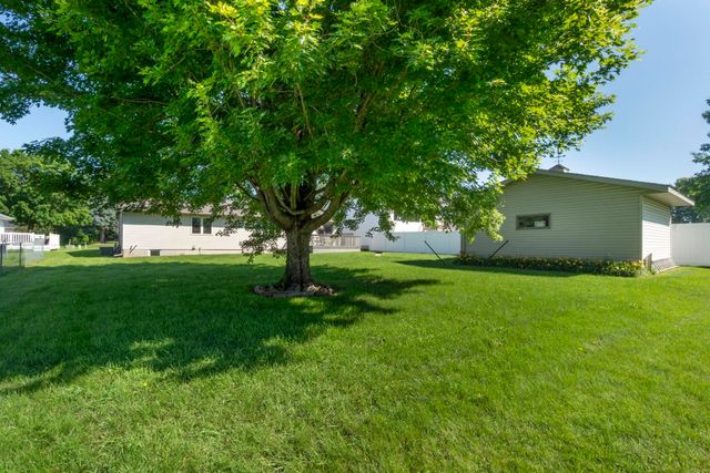 434 Amber Lane, Elk Run Heights, IA 50707