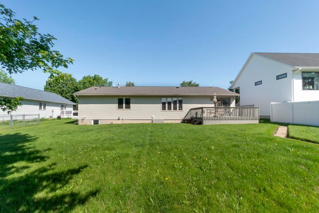 434 Amber Lane, Elk Run Heights, IA 50707