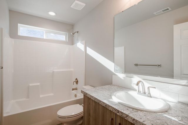 7413 S Menzingers Ave, Meridian, ID 83642