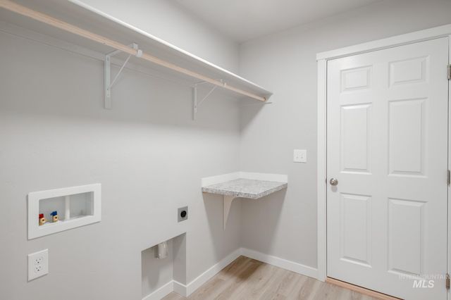 7413 S Menzingers Ave, Meridian, ID 83642