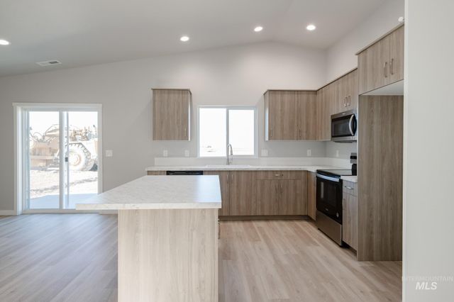 7413 S Menzingers Ave, Meridian, ID 83642