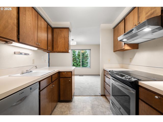 2239 Ne 153RD Ave, Portland, OR 97230