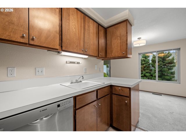 2239 Ne 153RD Ave, Portland, OR 97230