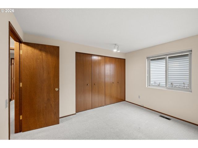 2239 Ne 153RD Ave, Portland, OR 97230