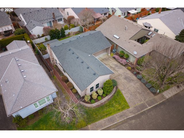 2239 Ne 153RD Ave, Portland, OR 97230
