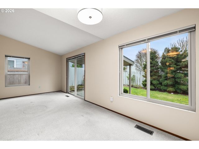 2239 Ne 153RD Ave, Portland, OR 97230