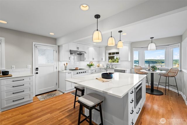 3310 Tahoma Place W, University Place, WA 98466