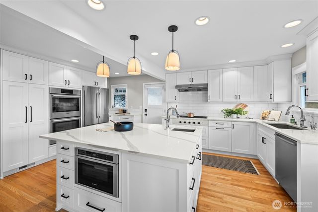 3310 Tahoma Place W, University Place, WA 98466