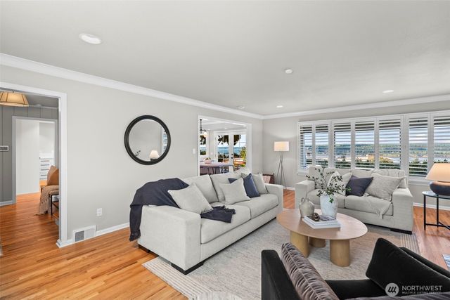 3310 Tahoma Place W, University Place, WA 98466