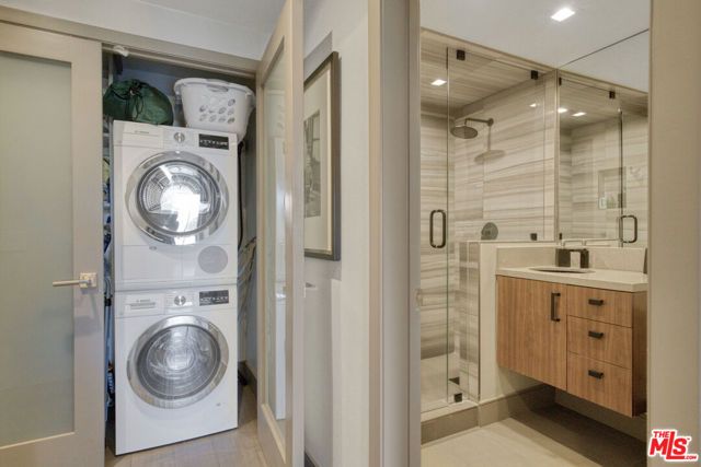 865 Comstock Avenue 16F, Los Angeles, CA 90024