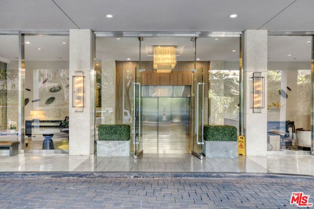865 Comstock Avenue 16F, Los Angeles, CA 90024