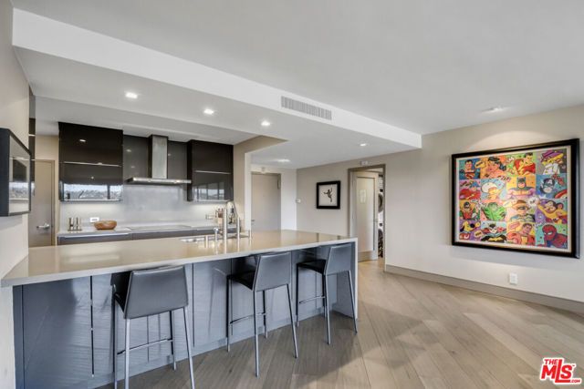 865 Comstock Avenue 16F, Los Angeles, CA 90024