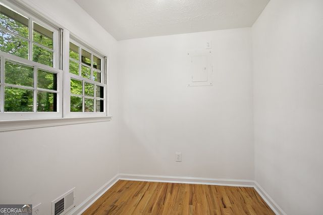 1780 Kinridge Road, Marietta, GA 30062