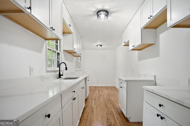 1780 Kinridge Road, Marietta, GA 30062