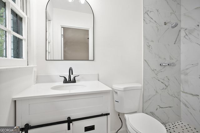 1780 Kinridge Road, Marietta, GA 30062